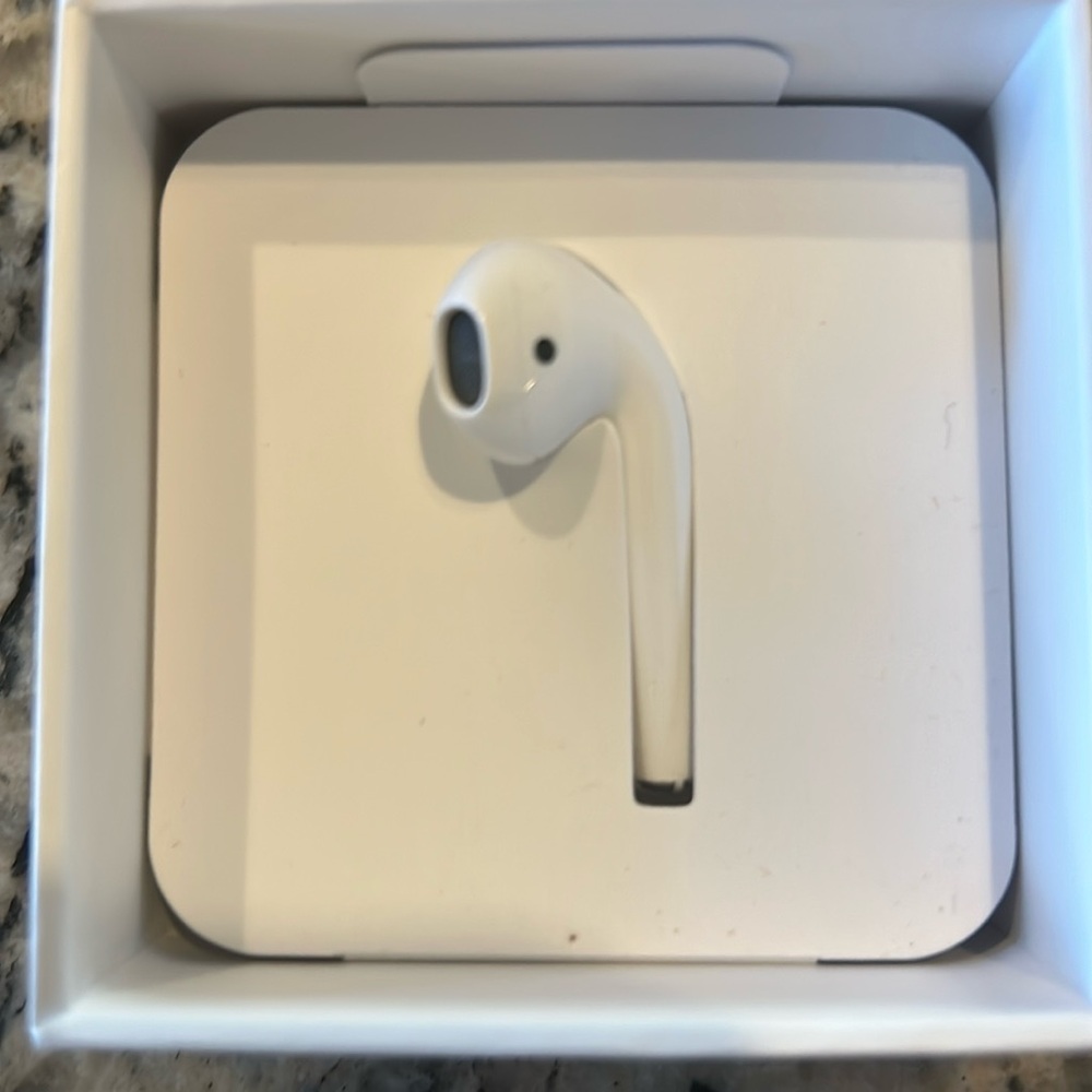 **LEFT ONLY** Apple AirPod (2nd gen)
